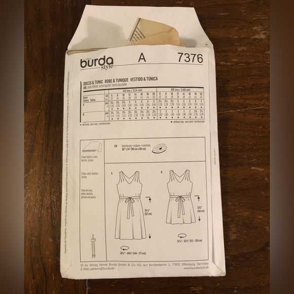Burda pattern, pieces cut - Picture 2 of 3